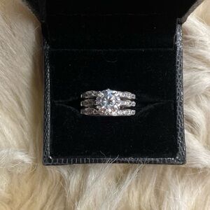 BEAUTIFUL 3 Piece GRA Certified 1.25 Carat White Moissanite Wedding Set. Size 8